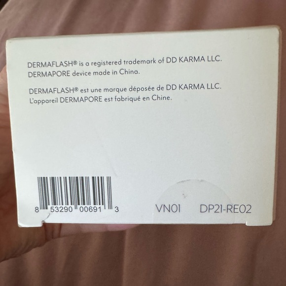 New Dermapore Pore Extractor & Serum Infuser - Dermaflash - Icy Pink - Picture 6 of 6